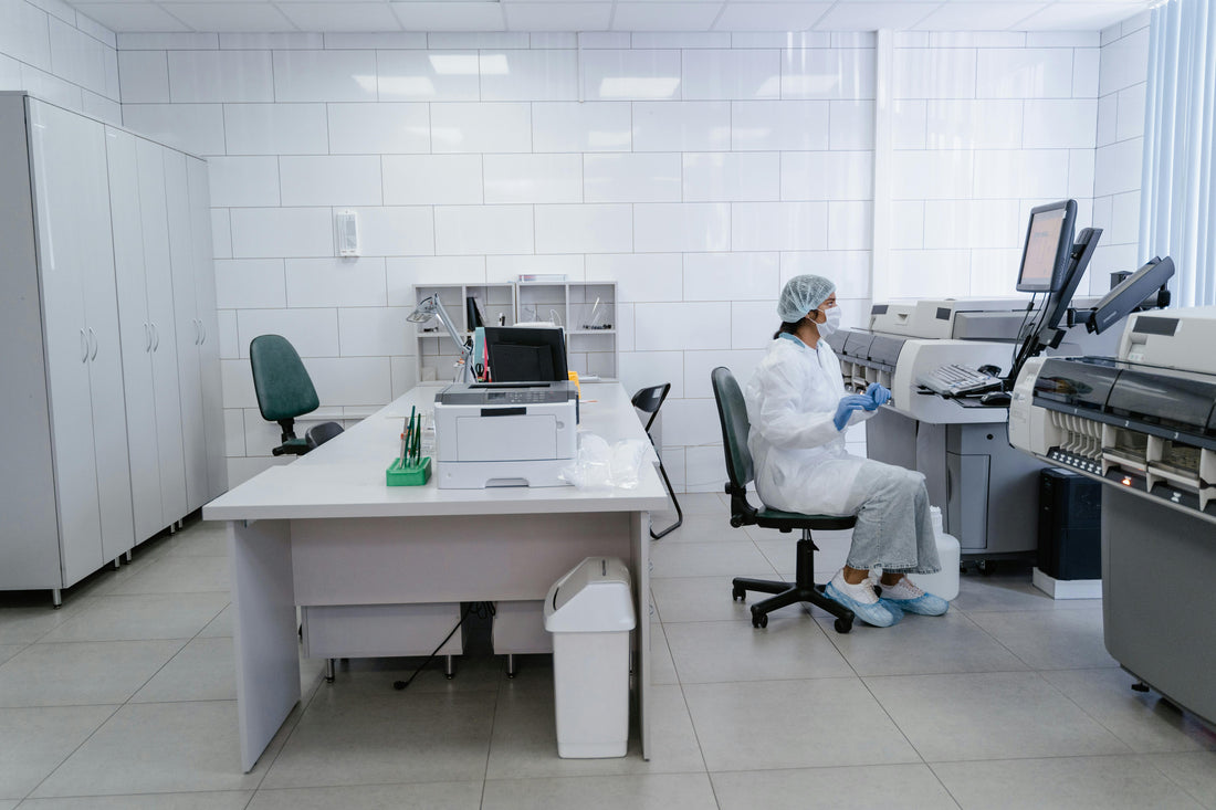The Importance of Ergonomic Seating in Laboratories: Health Benefits Explained